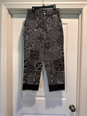 The Kit Patchwork Cropped Jeans Size 6 Black White Boho Raw Hem - High End